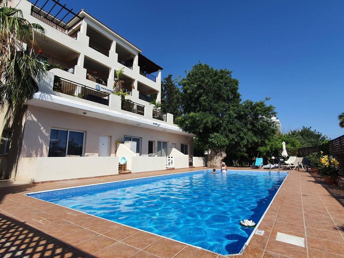 Peaceful Apartment With Double Bed - Oak Breeze Paphos Exterior foto