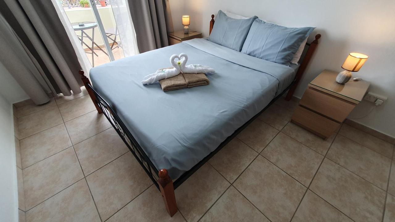 Peaceful Apartment With Double Bed - Oak Breeze Paphos Exterior foto