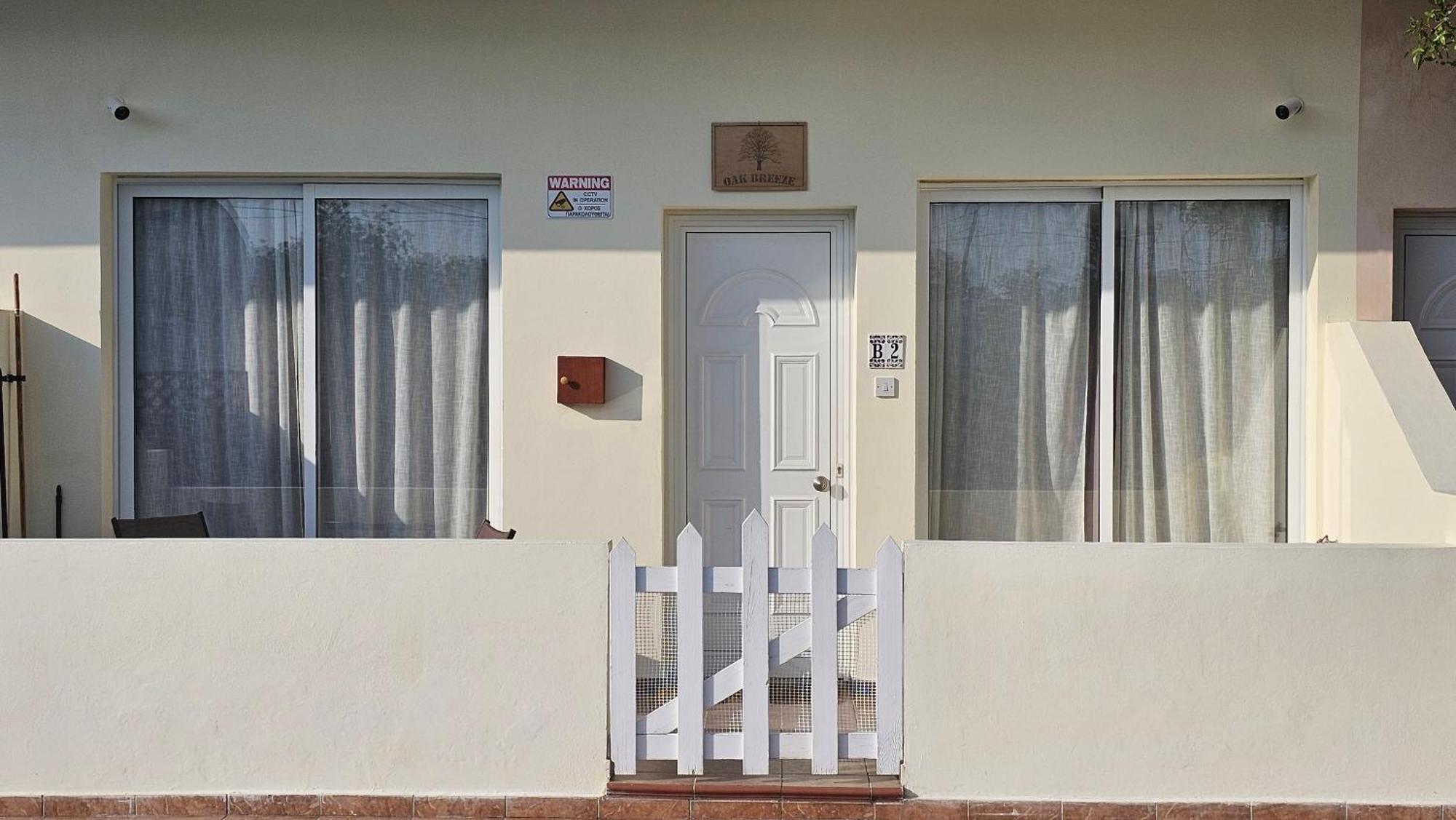 Peaceful Apartment With Double Bed - Oak Breeze Paphos Exterior foto